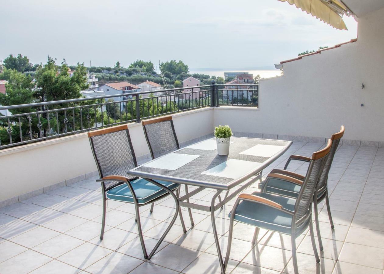 Relax Inn Podstrana Exterior photo